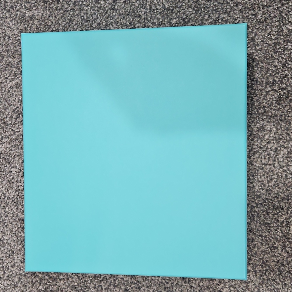 Tiffany & Co Box And Ribbon - Picture 4 of 6